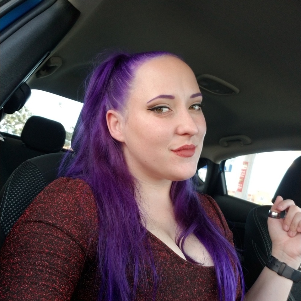Meet your Posher, April